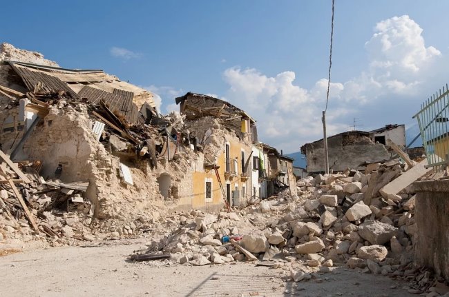 Terremoto a Onna